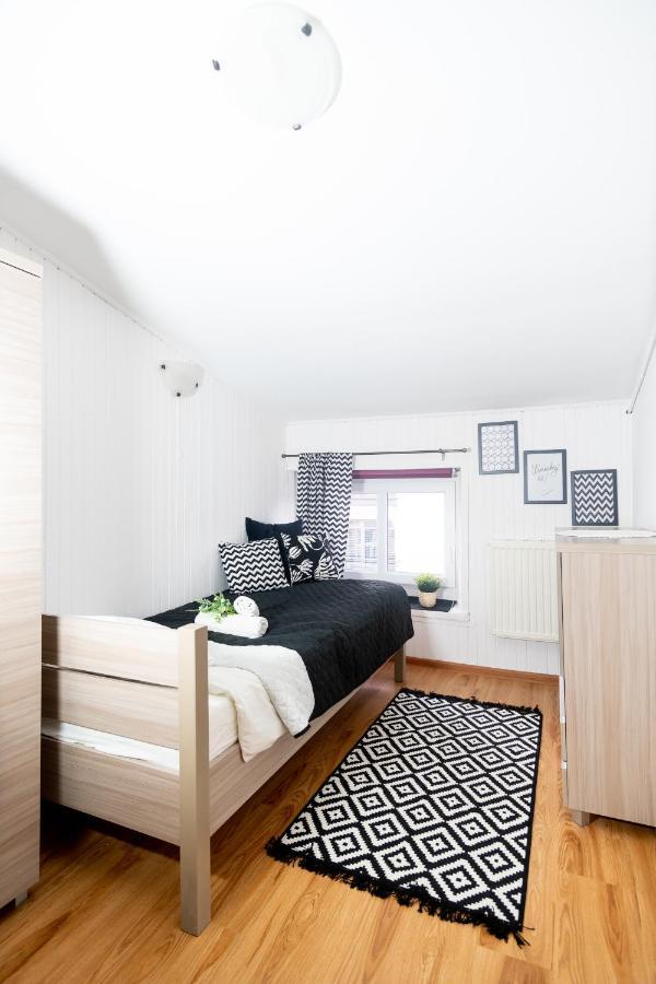Cosy & Comfy - Old Town Apartment Познан Екстериор снимка